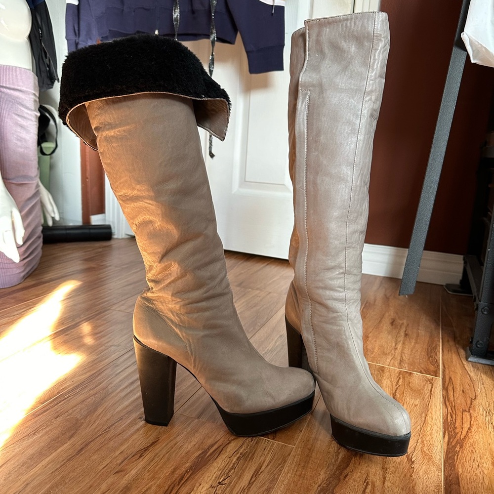 Chloe genuine shearling boots 38.5